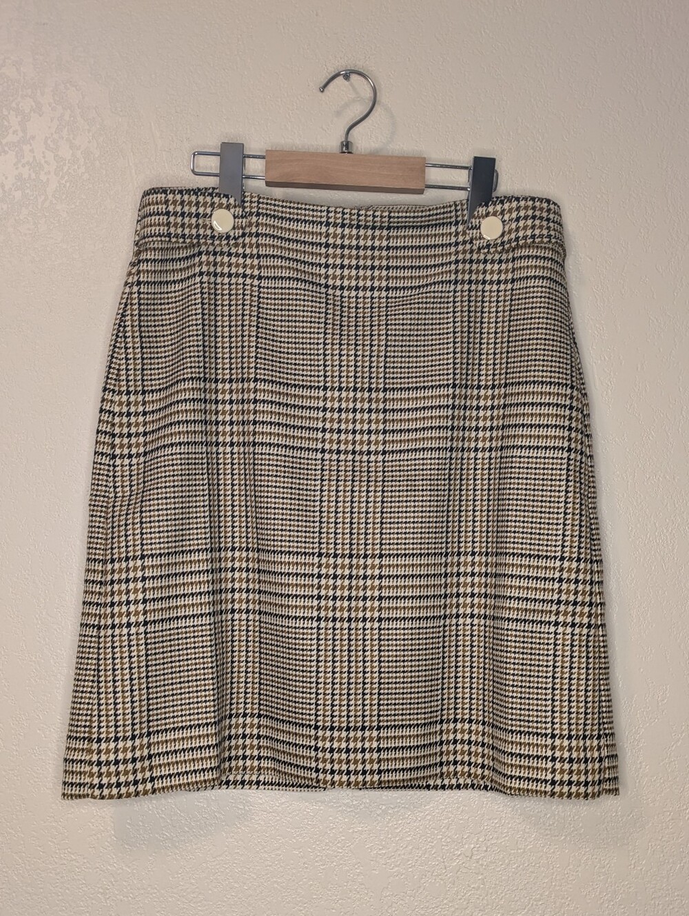 NWT Ann Taylor Factory Plaid Button Tab A-Line Mini Skirt